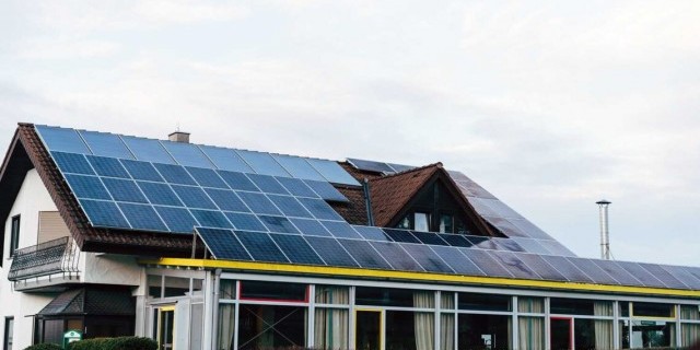 Фотоэлектрическое хранение энергии - как это сделать и является ли это экономически эффективным