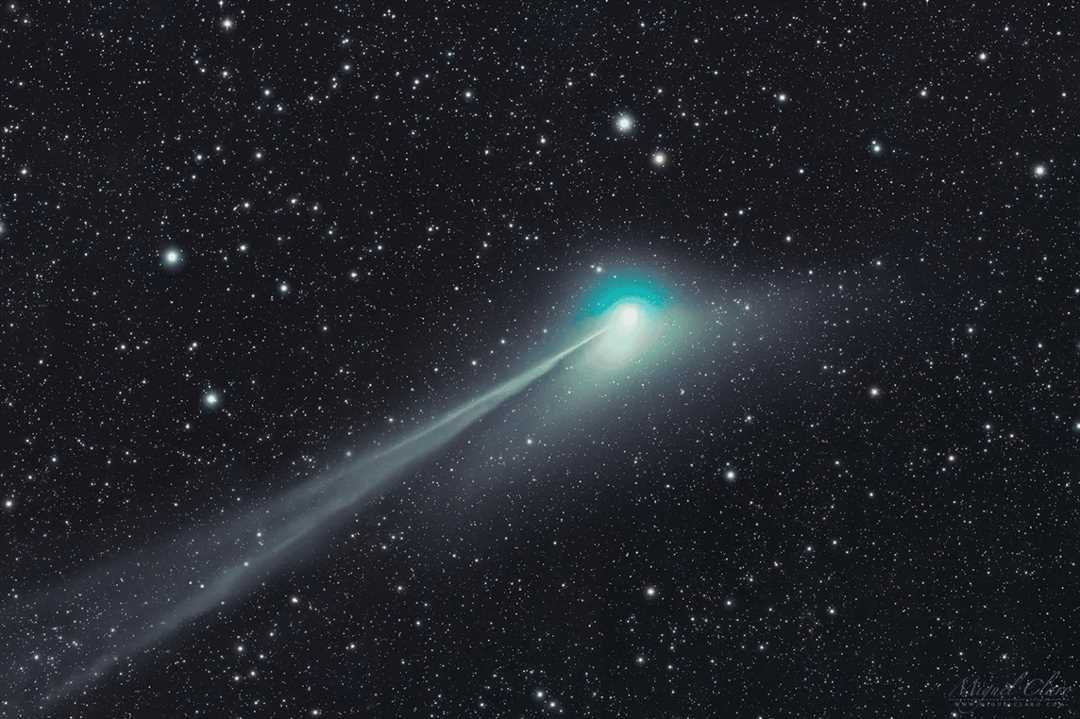 Путешествие кометы вокруг Солнца