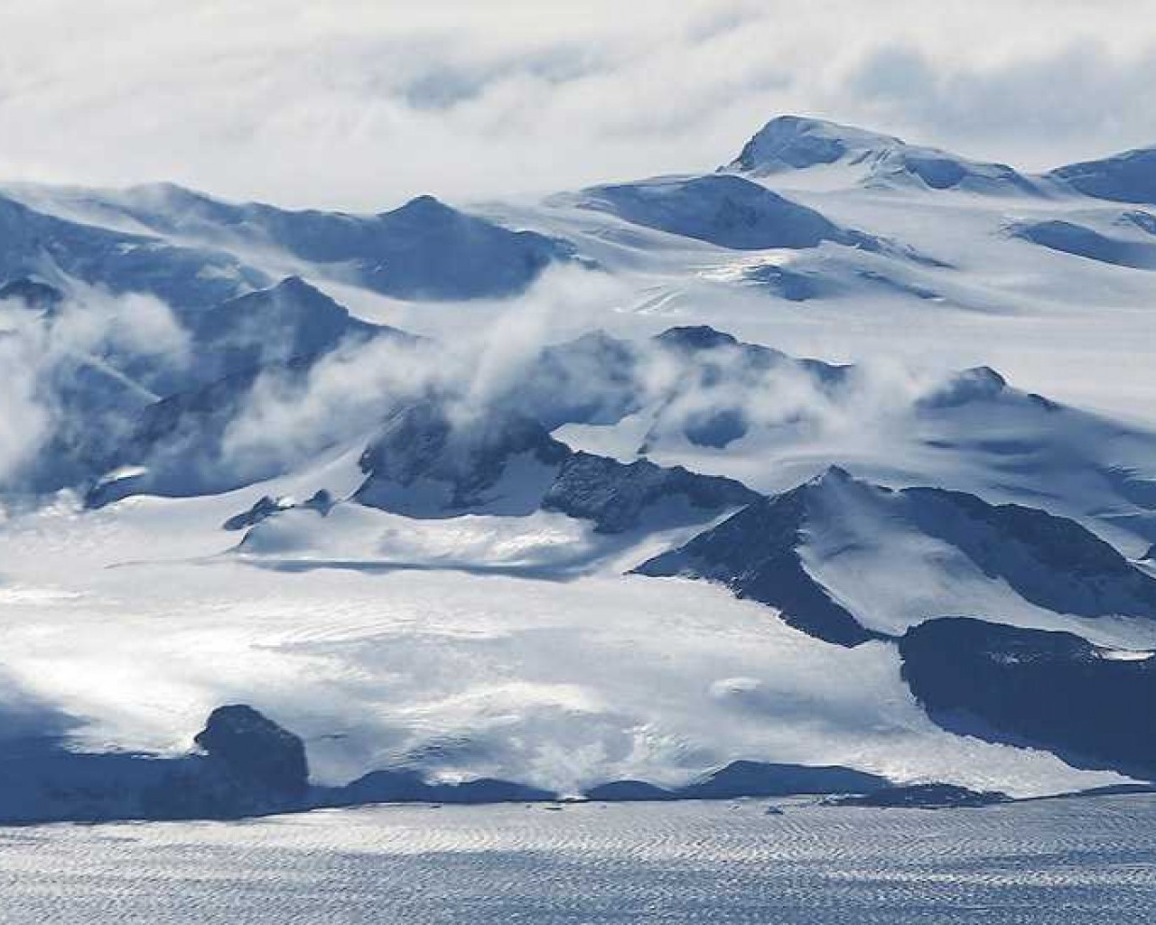 горы в антарктиде
